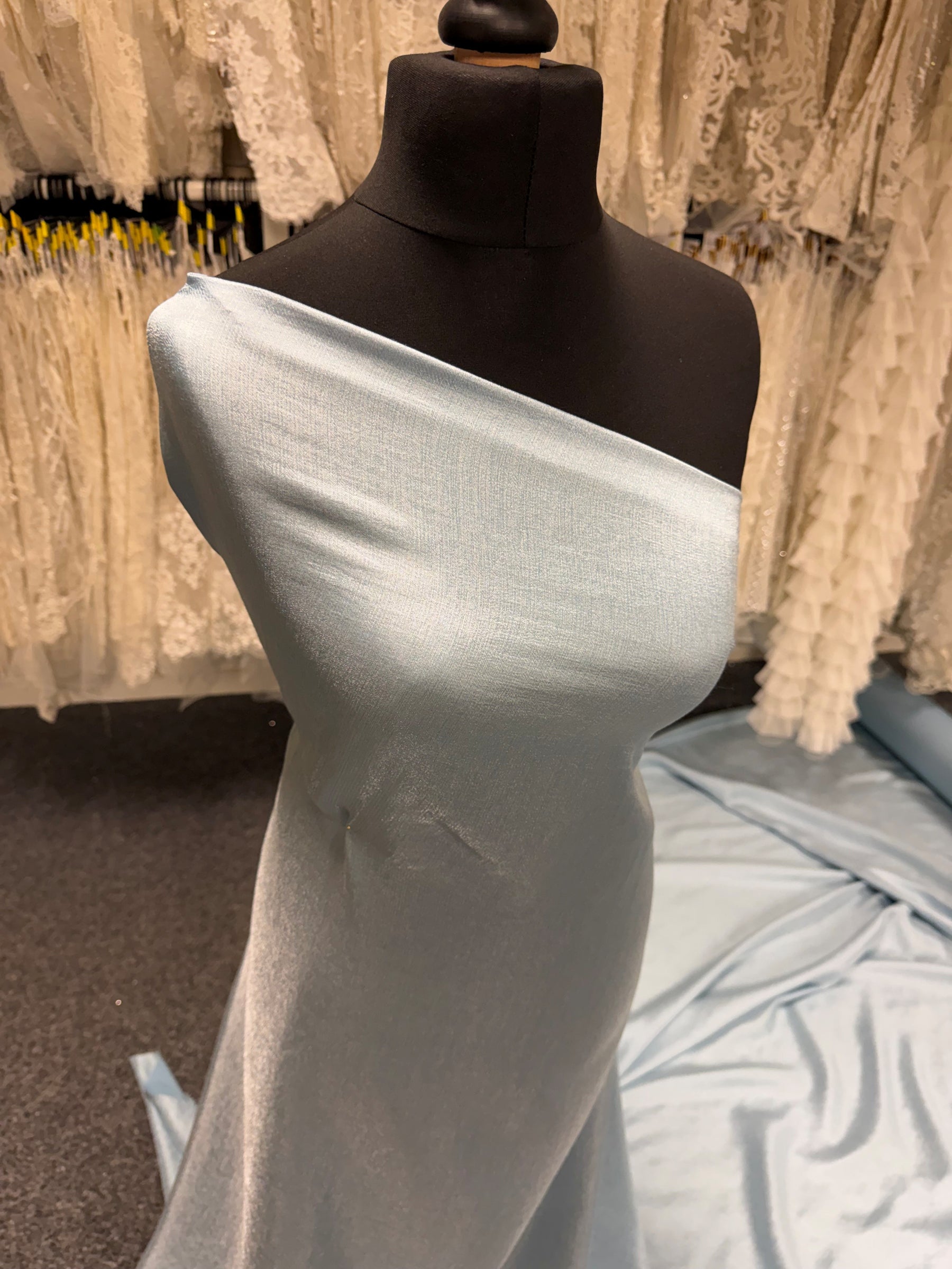 Tissu Sky Viscose Blend - Ferrari