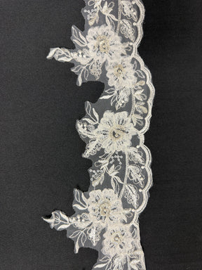 Bordure en dentelle brodée ivoire - T358