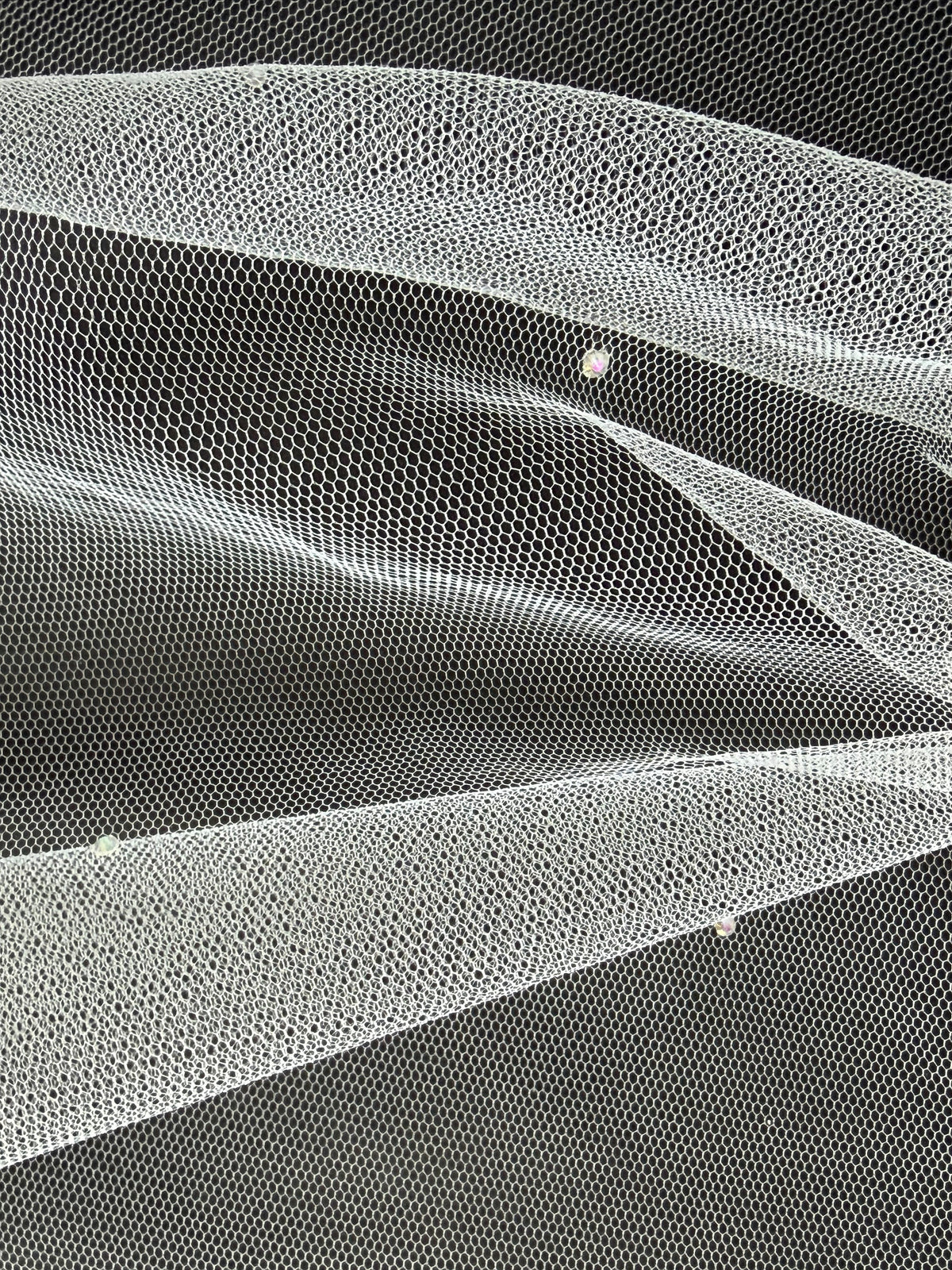 Tulle blanc orné de strass - Crystal Victoria (CF)