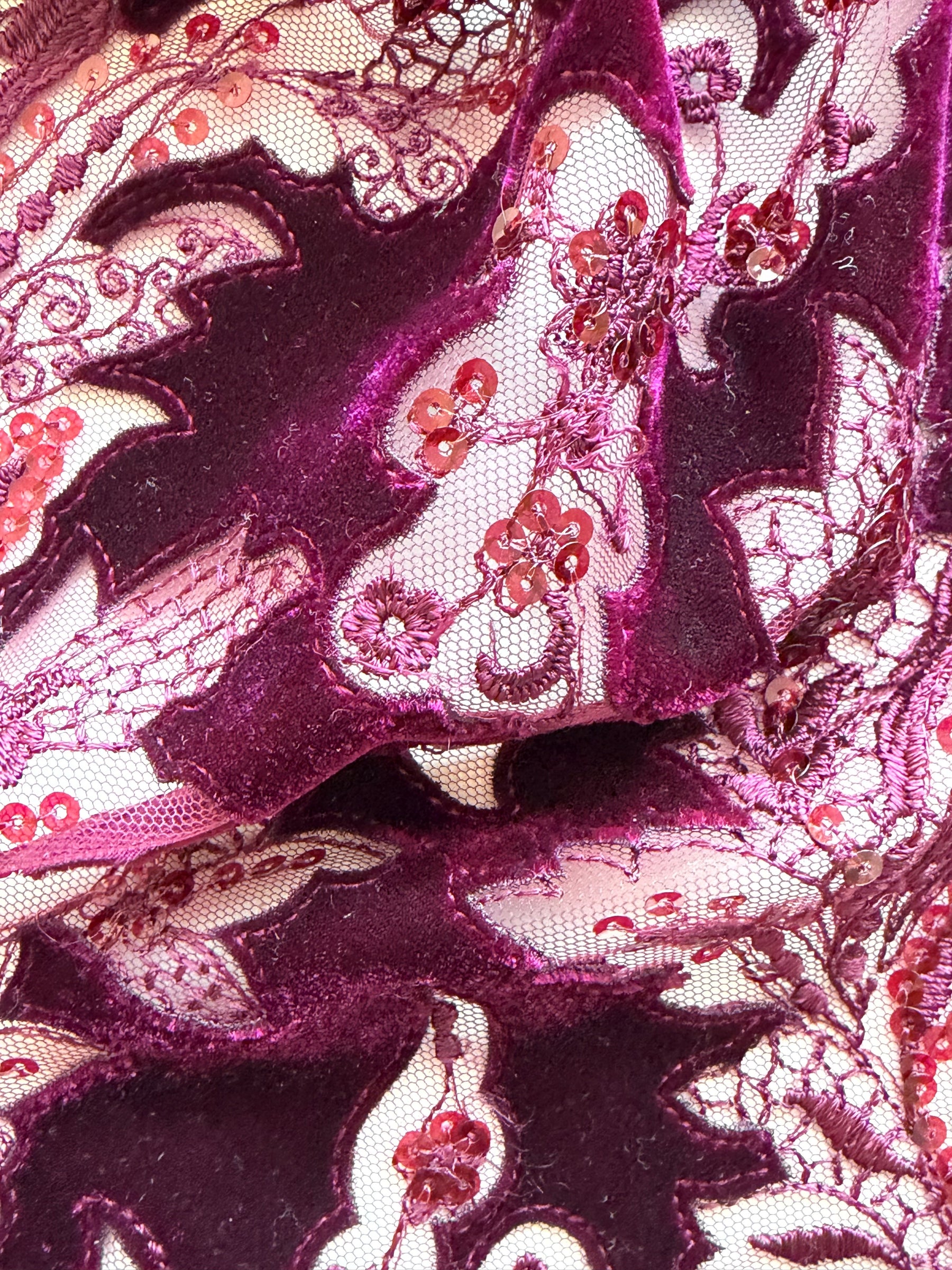 Dentelle en velours 3D couleur vin - EB3023