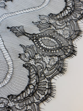Bordure en dentelle Chantilly Eco noire - Devika