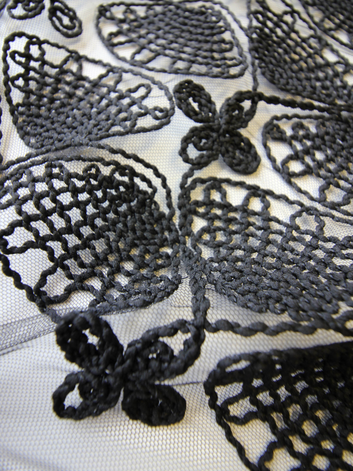 Dentelle Broderie Noire - Rivka