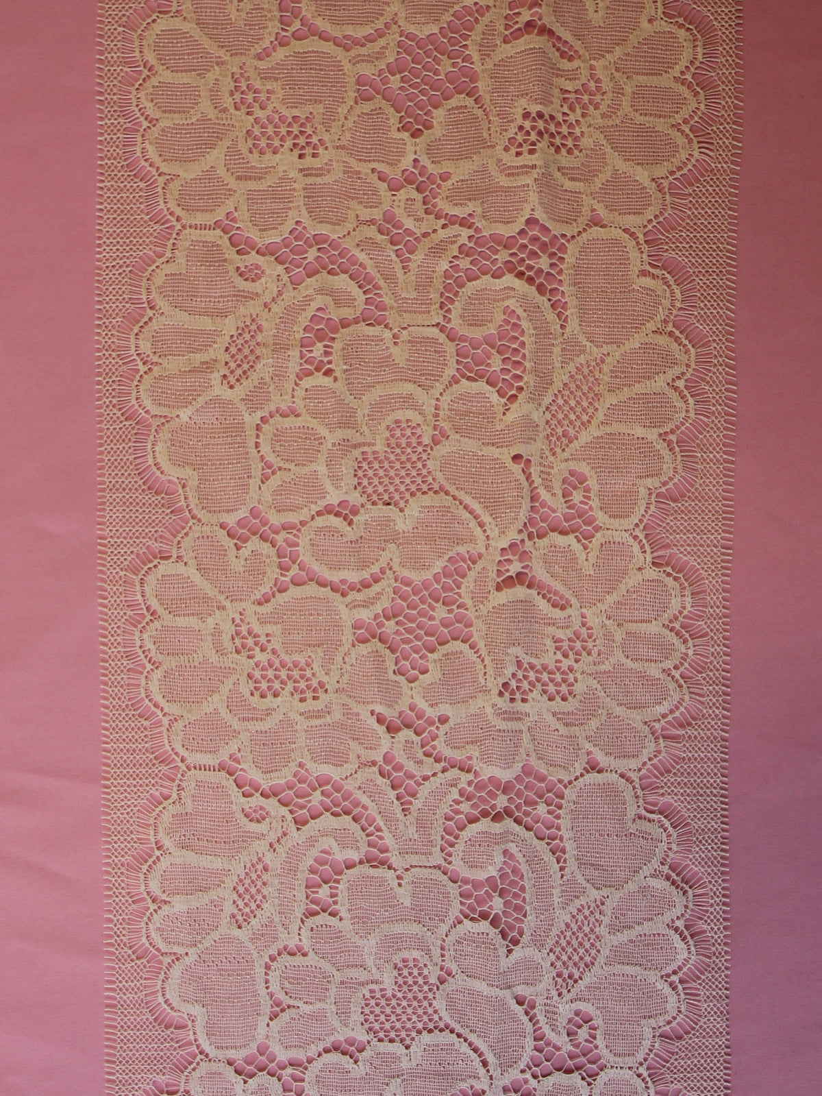 Bordure en dentelle Chantilly ivoire - Patsy