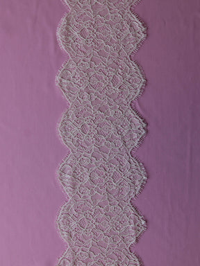 Bordure en dentelle Chantilly ivoire - Judith
