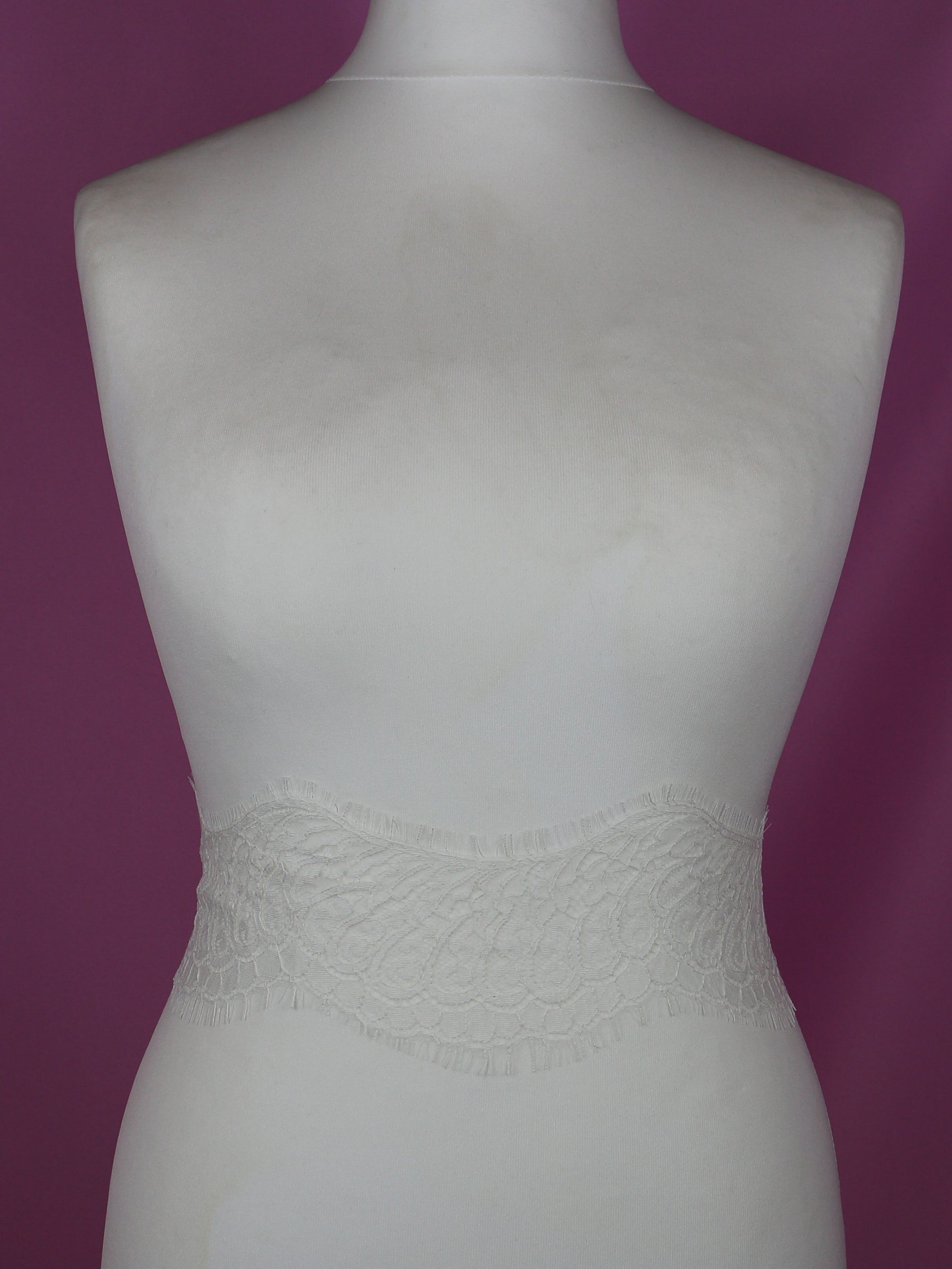 Bordure en dentelle ivoire chantilly - Felicity