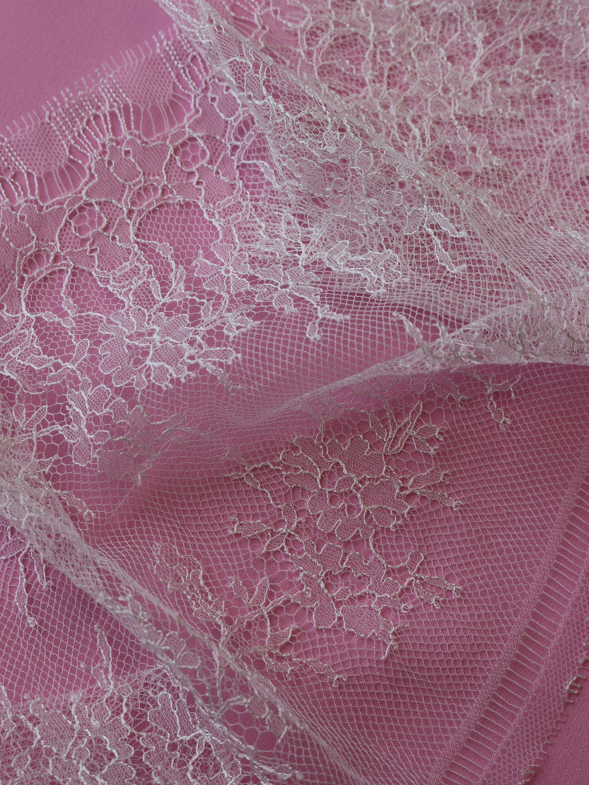 Bordure en dentelle Chantilly ivoire - Amapola