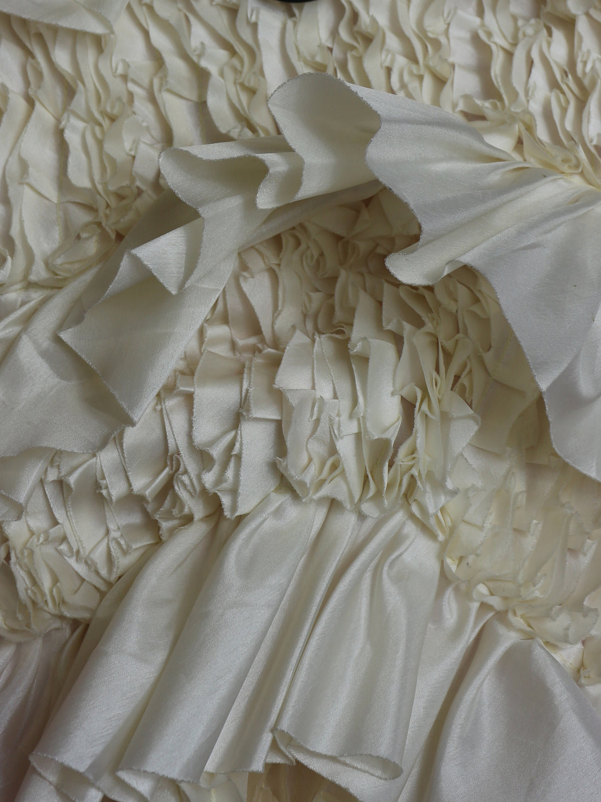 Broderie Couture Ivoire - Pétales