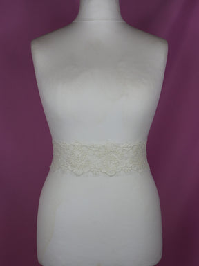 Bordure en dentelle ivoire cordée - Tatiana