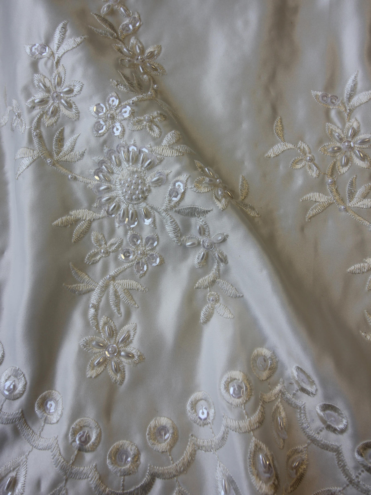 Satin brodé ivoire  - Minx