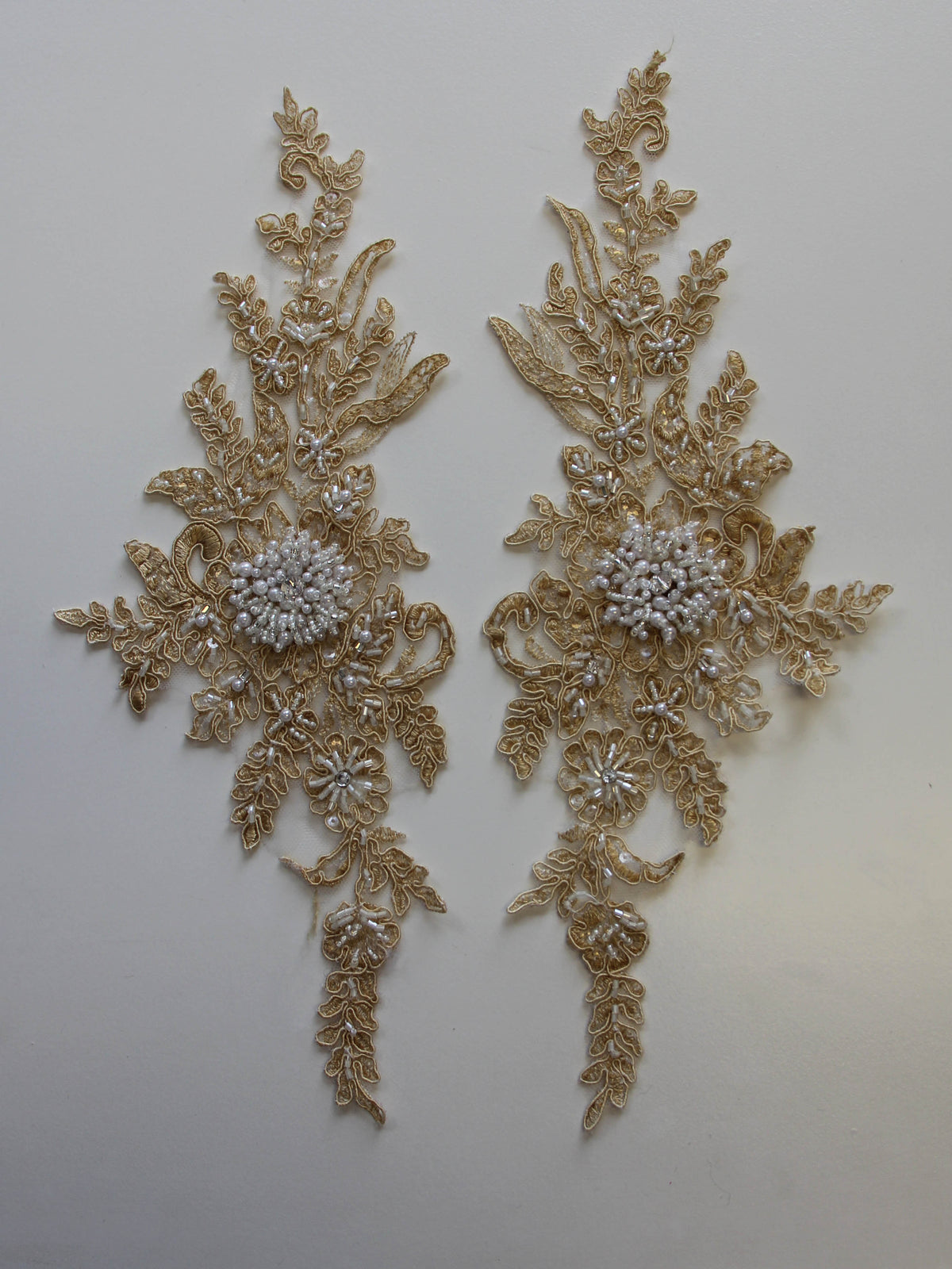 Appliques en dentelle beige – Utah.