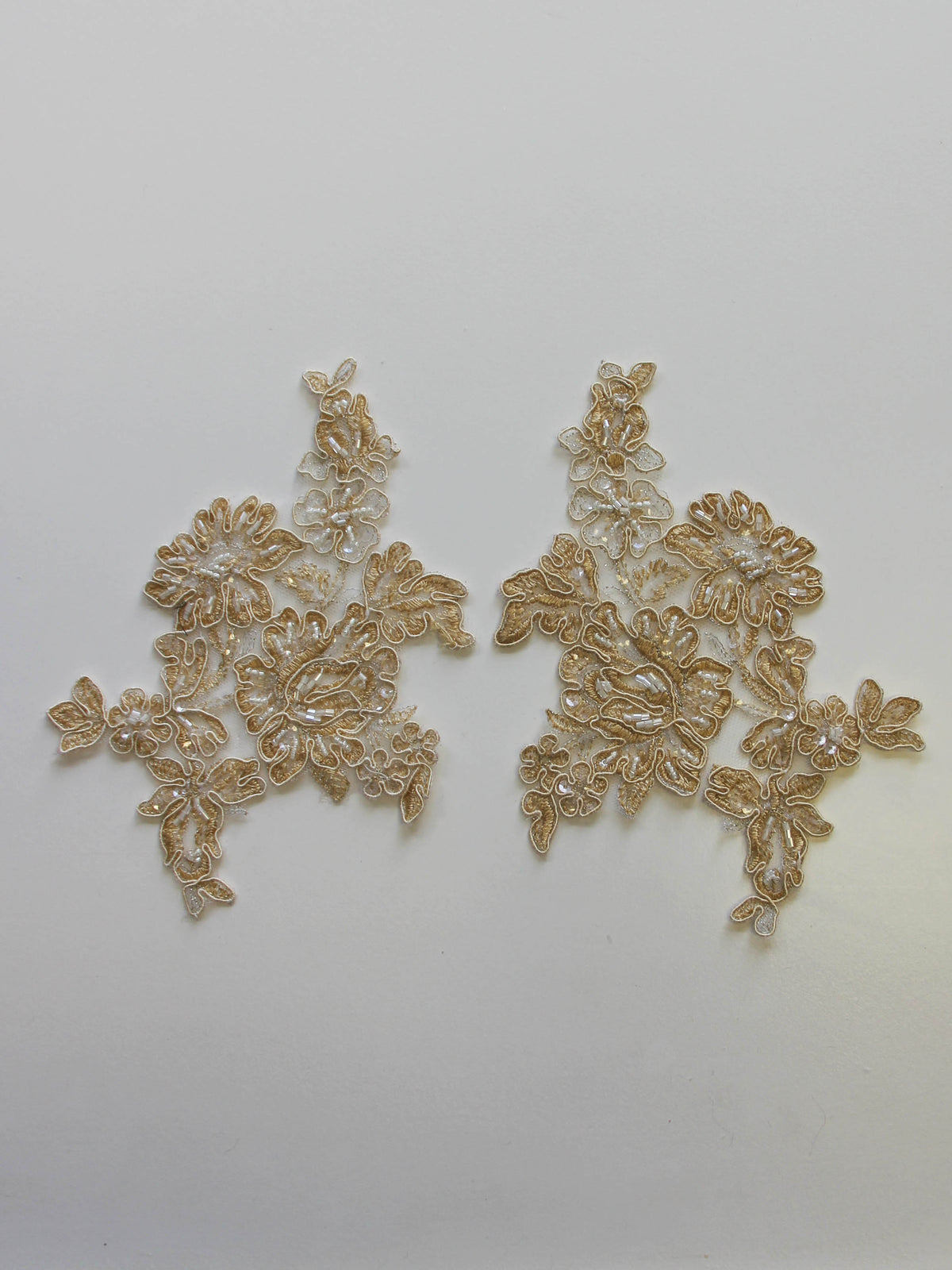 Appliques en dentelle beige – Victoria (Large).