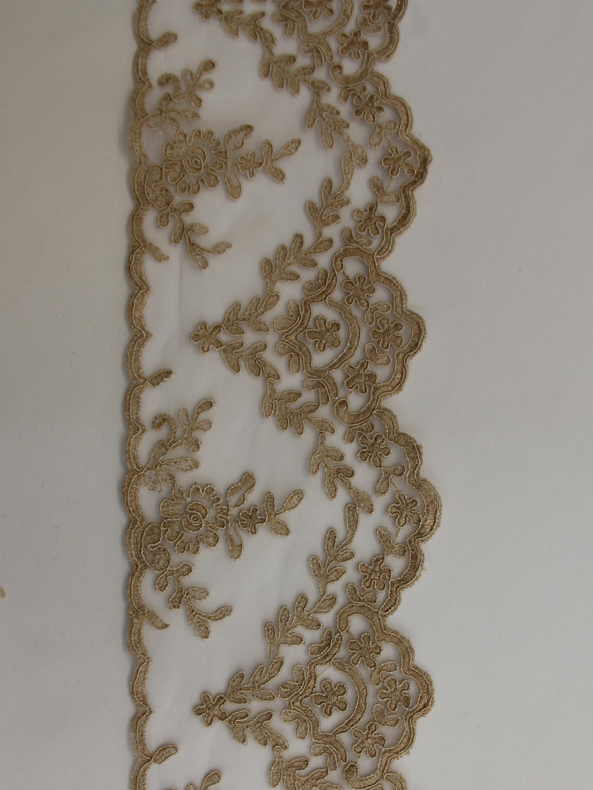 Bordure en dentelle beige - Kansas.