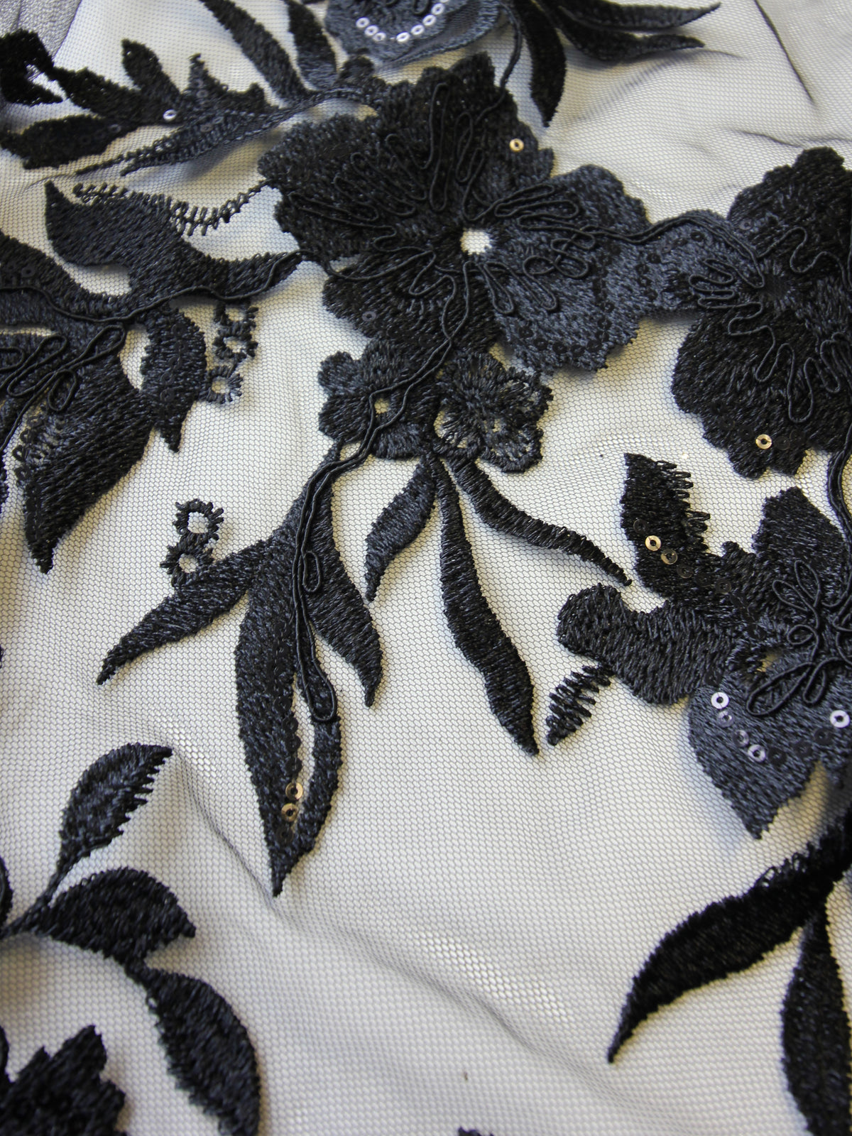 Dentelle Broderie Paillette Noire - Gaynor