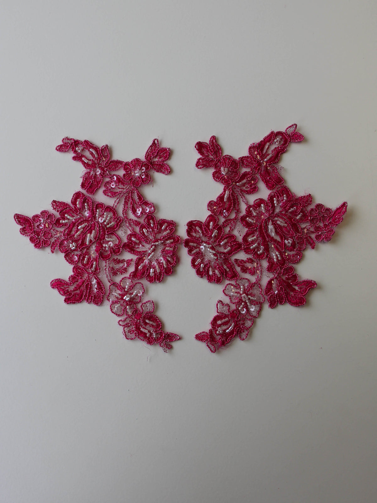 Appliques en dentelle rose bonbon – Victoria (Large).