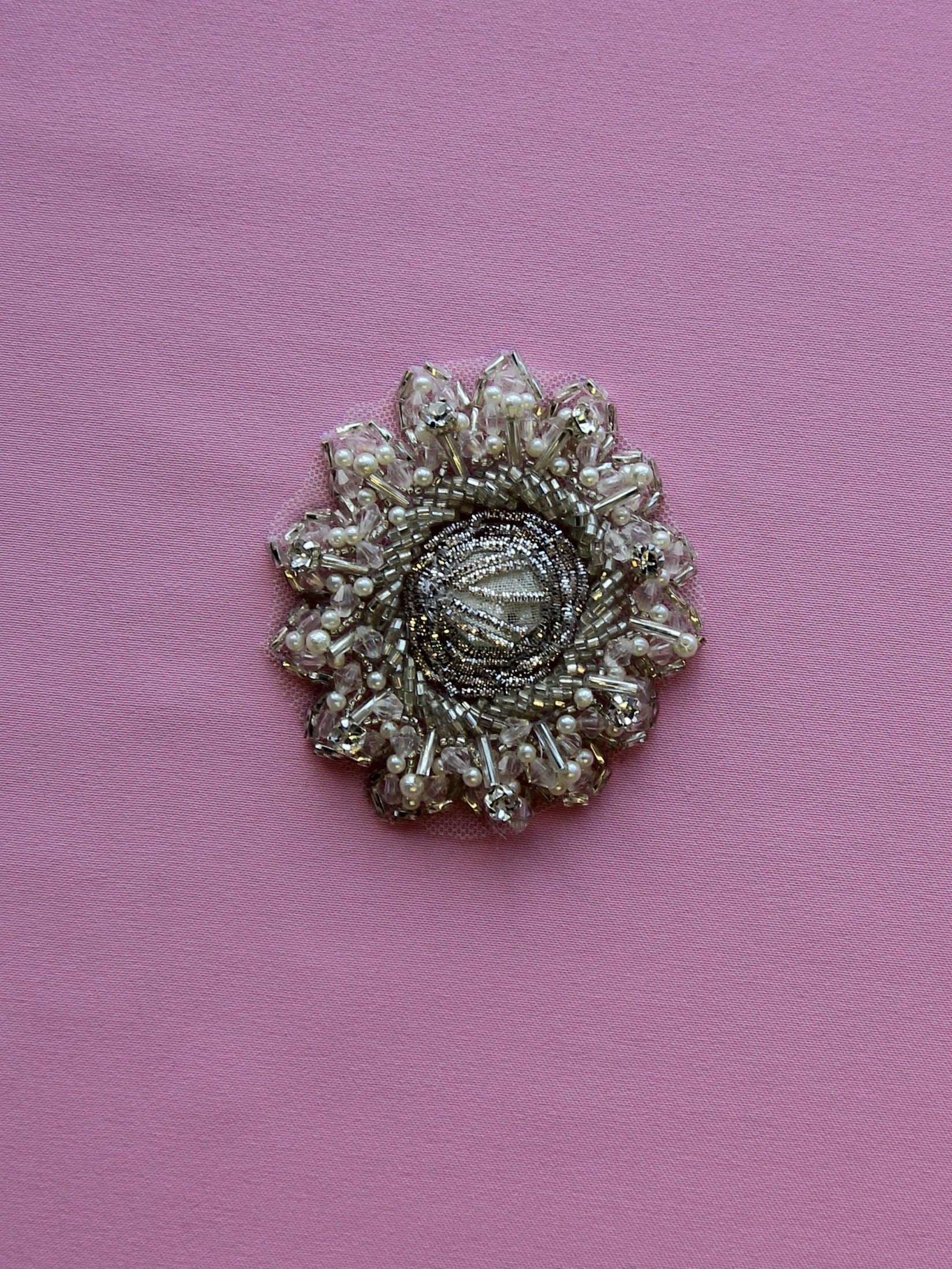 Applique en cristal brodée - Crux