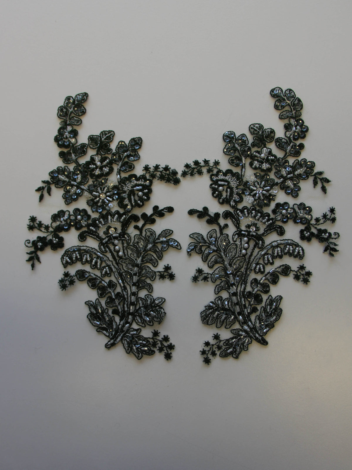 Appliques en dentelle vert foncé – Mona.