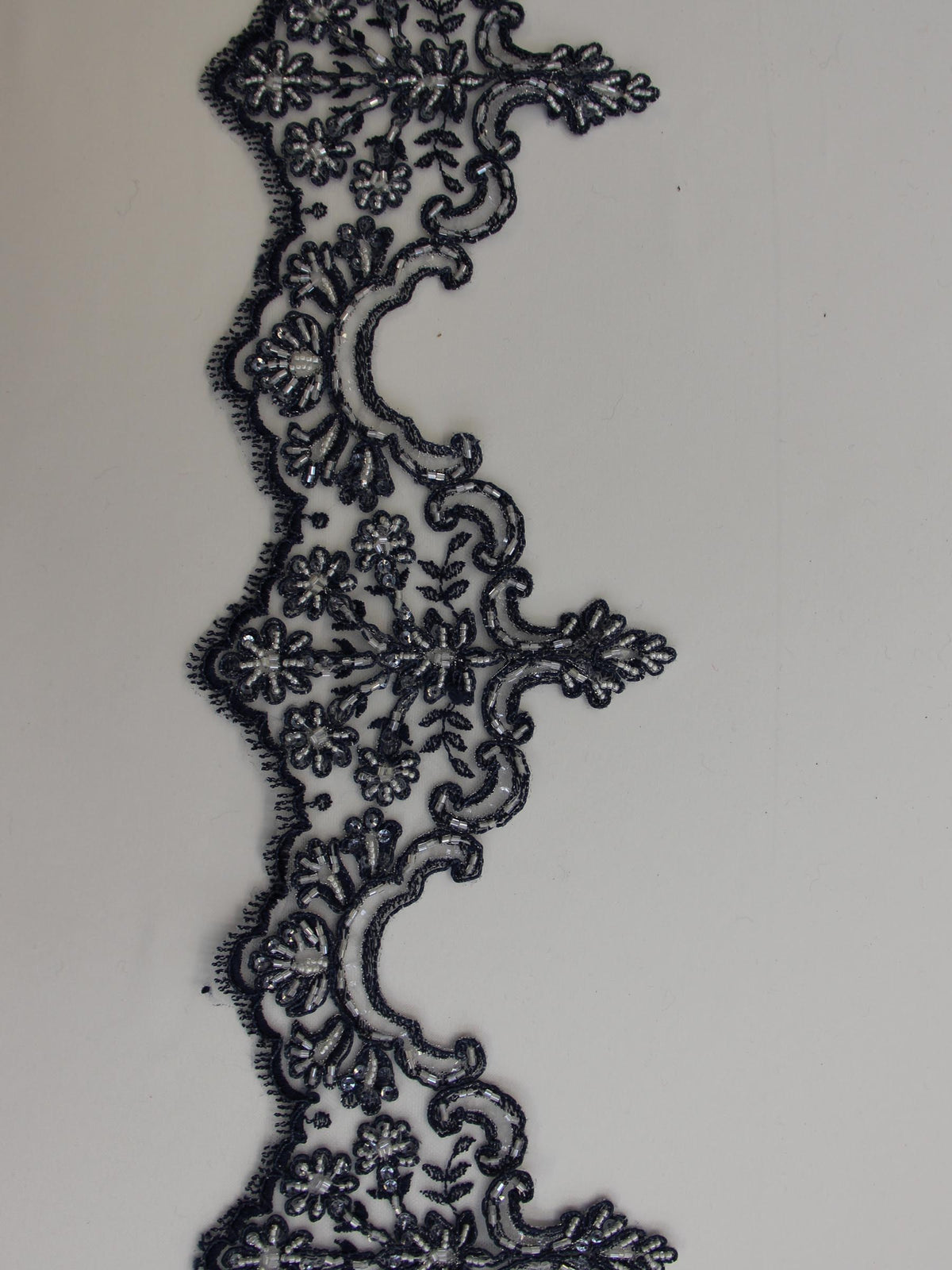 Bordure en dentelle bleu francais - Sophia.