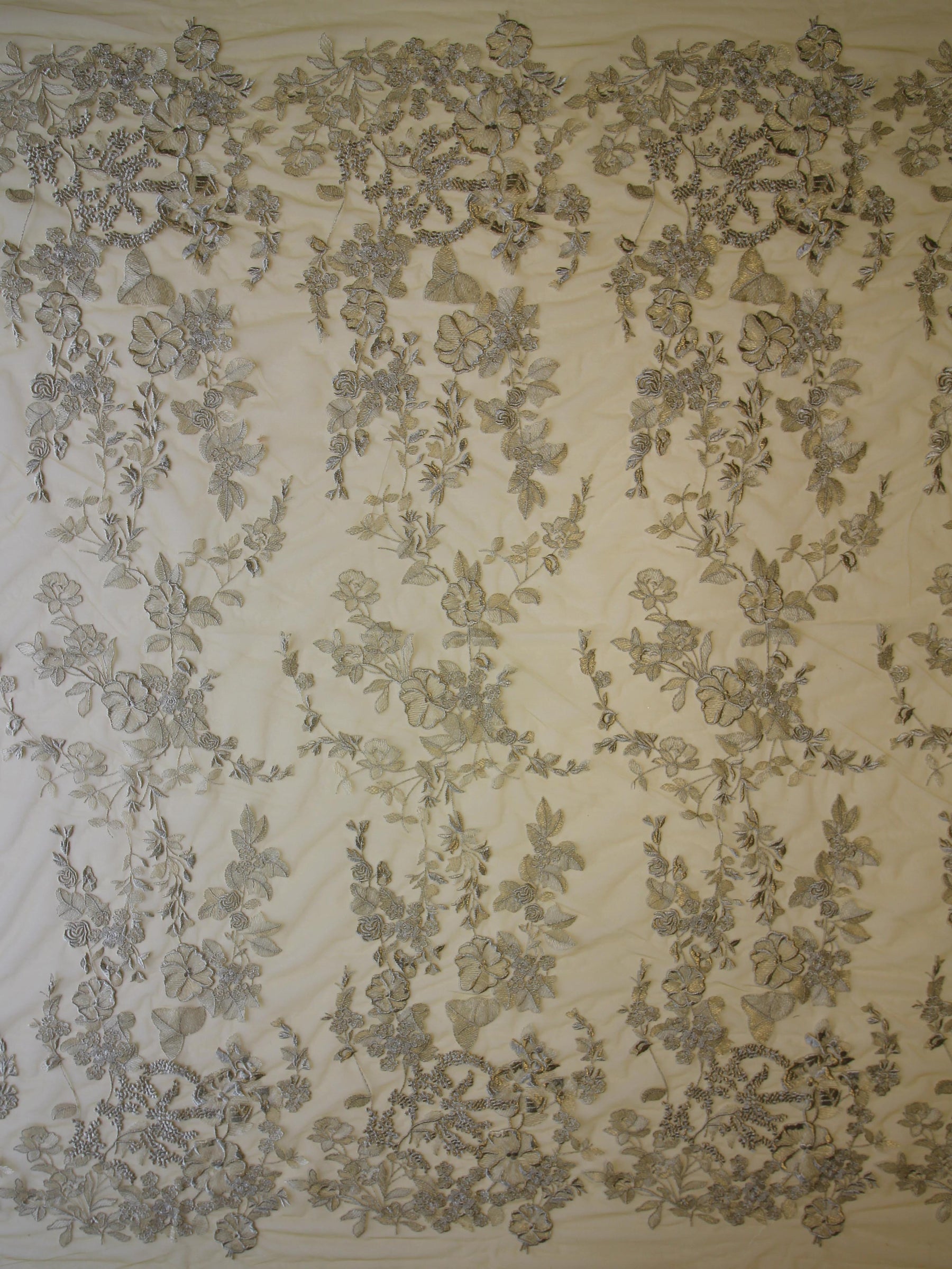 Dentelle Brodée Or - Garbo