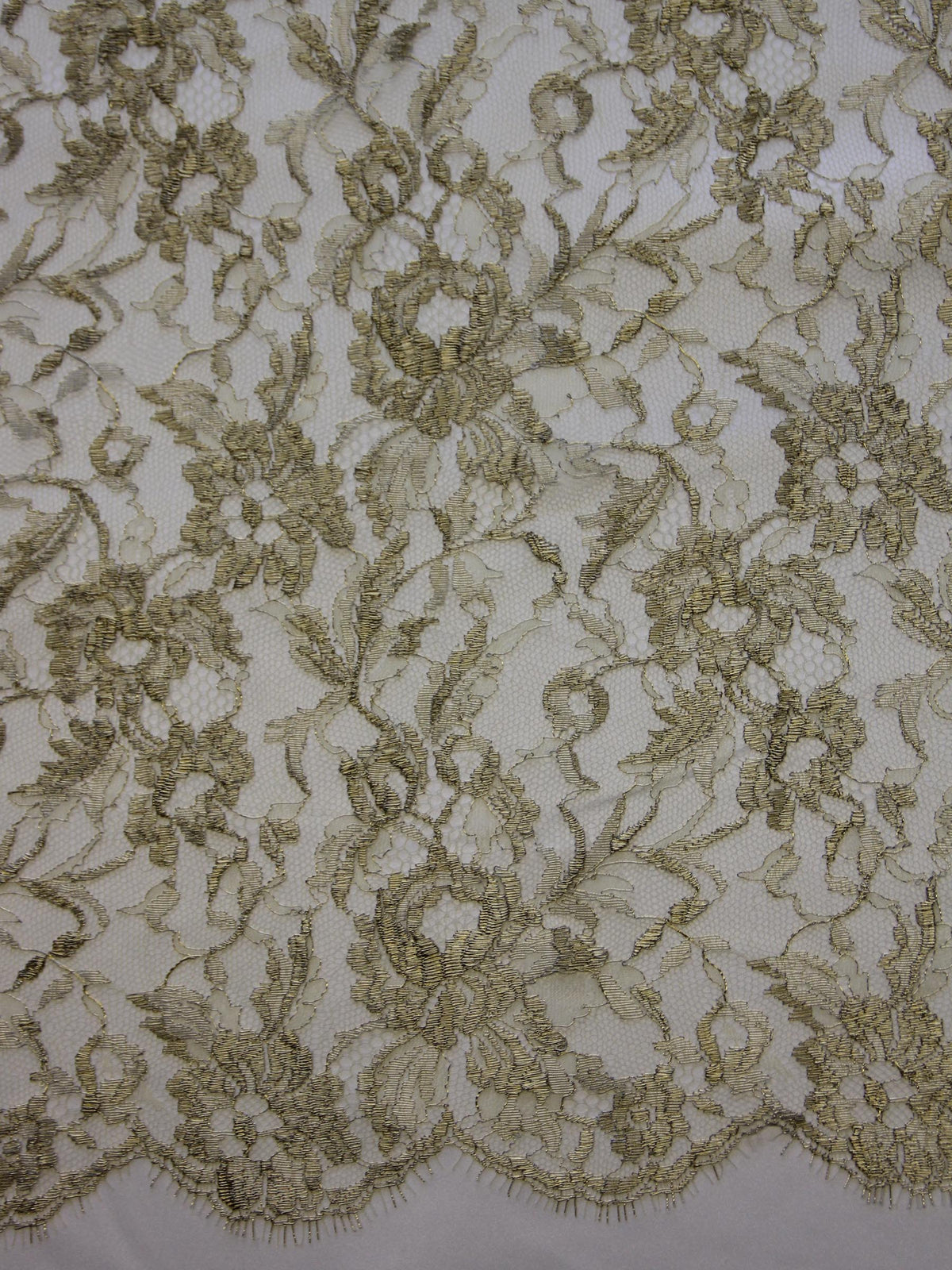 Dentelle Chantilly Or - Orla