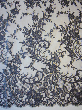 Dentelle Chantilly Grise - Kate