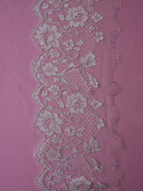 Bordure en dentelle ivoire chantilly - Zara