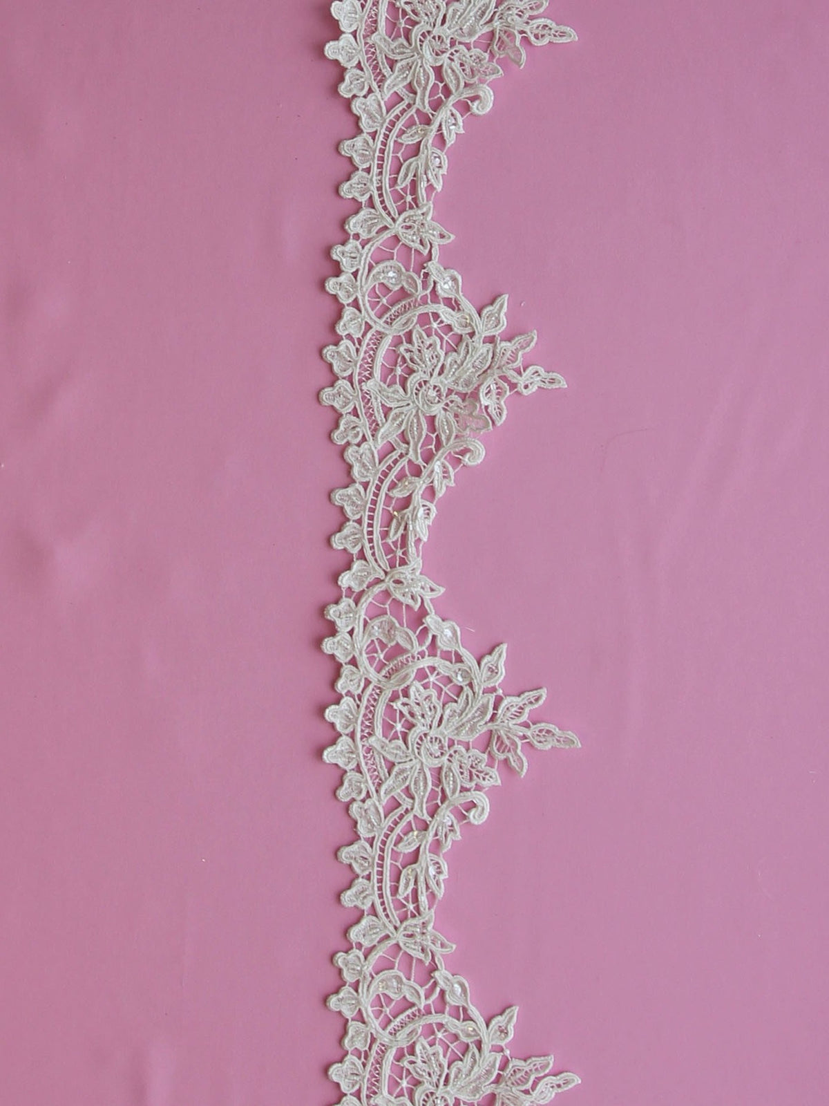 Bordure en dentelle ivoire guipure perlée - Martina