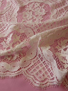 Dentelle Chantilly Ivoire - Dora