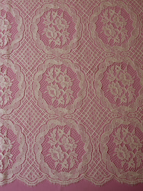 Dentelle Chantilly Ivoire - Dora
