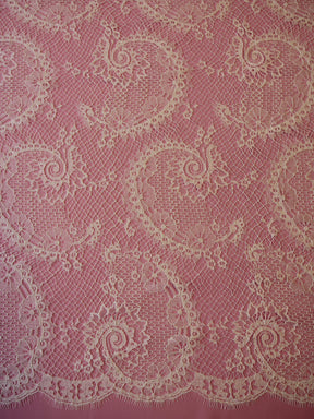 Dentelle Chantilly Ivoire - Pescaro