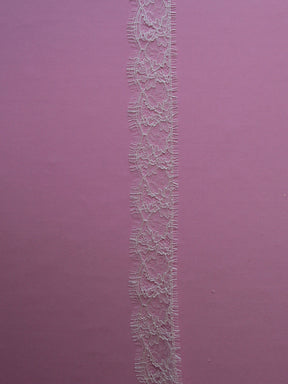 Bordure en dentelle ivoire chantilly - Charlotte
