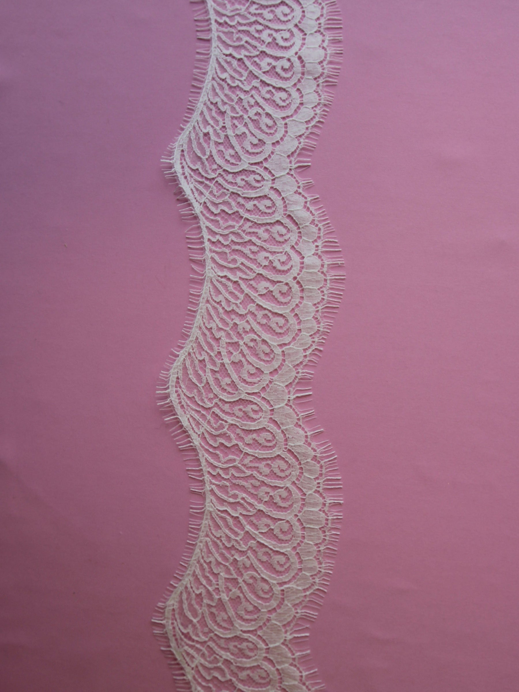Bordure en dentelle ivoire chantilly - Felicity