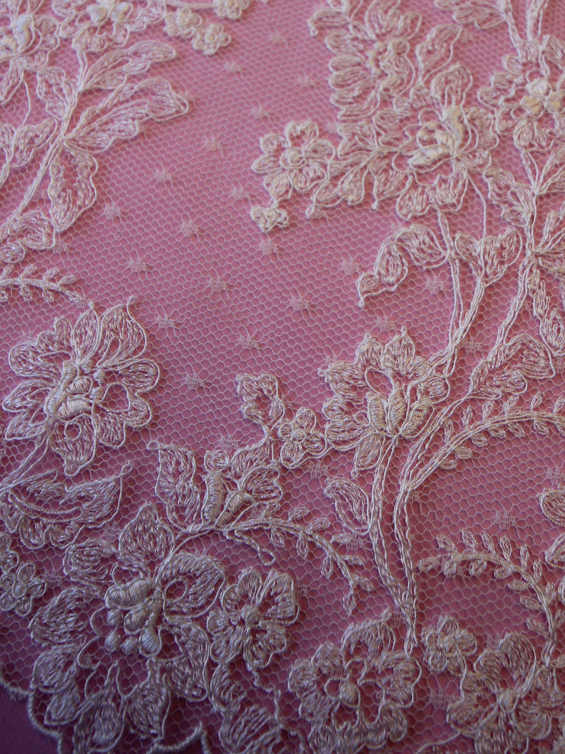 Dentelle Chantilly Ivoire Cordon - Lido