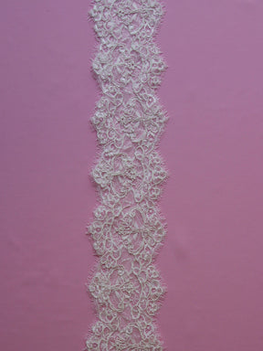 Bordure en dentelle ivoire cordée – Molly