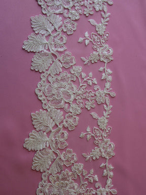 Bordure en dentelle ivoire cordée – Sweet Pea