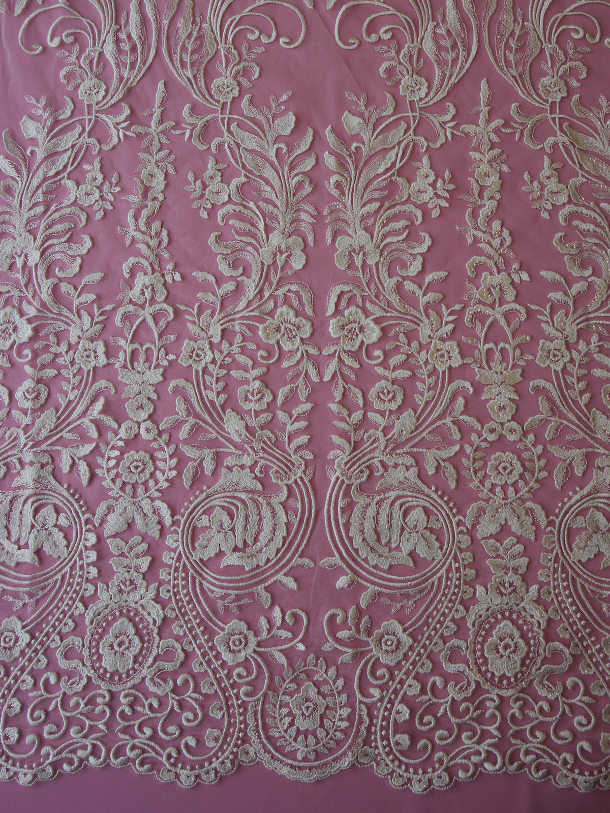 Dentelle Brodée Ivoire – Greer