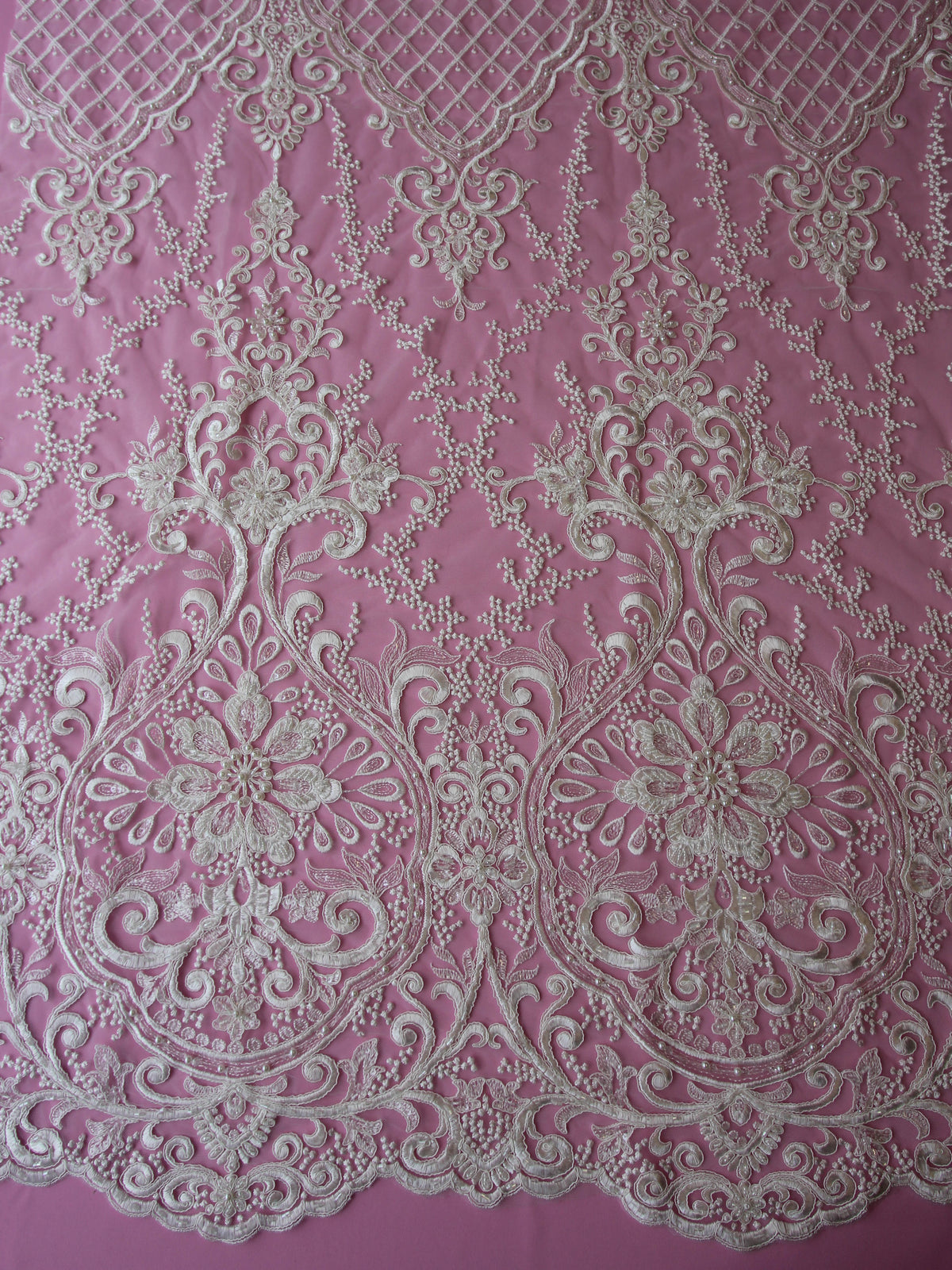 Dentelle brodée ivoire - Taylor