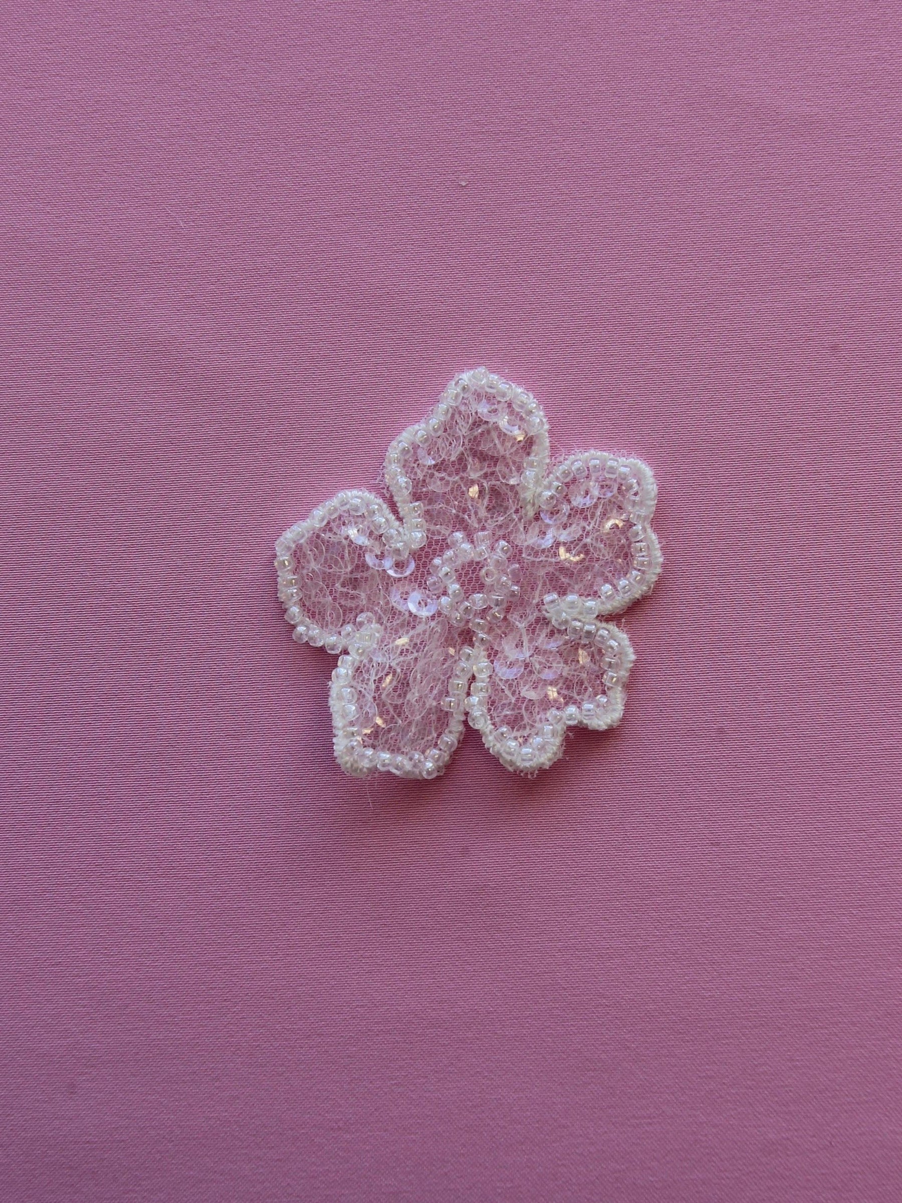 Fleur perlée ivoire- Balsam (Sac de 10)