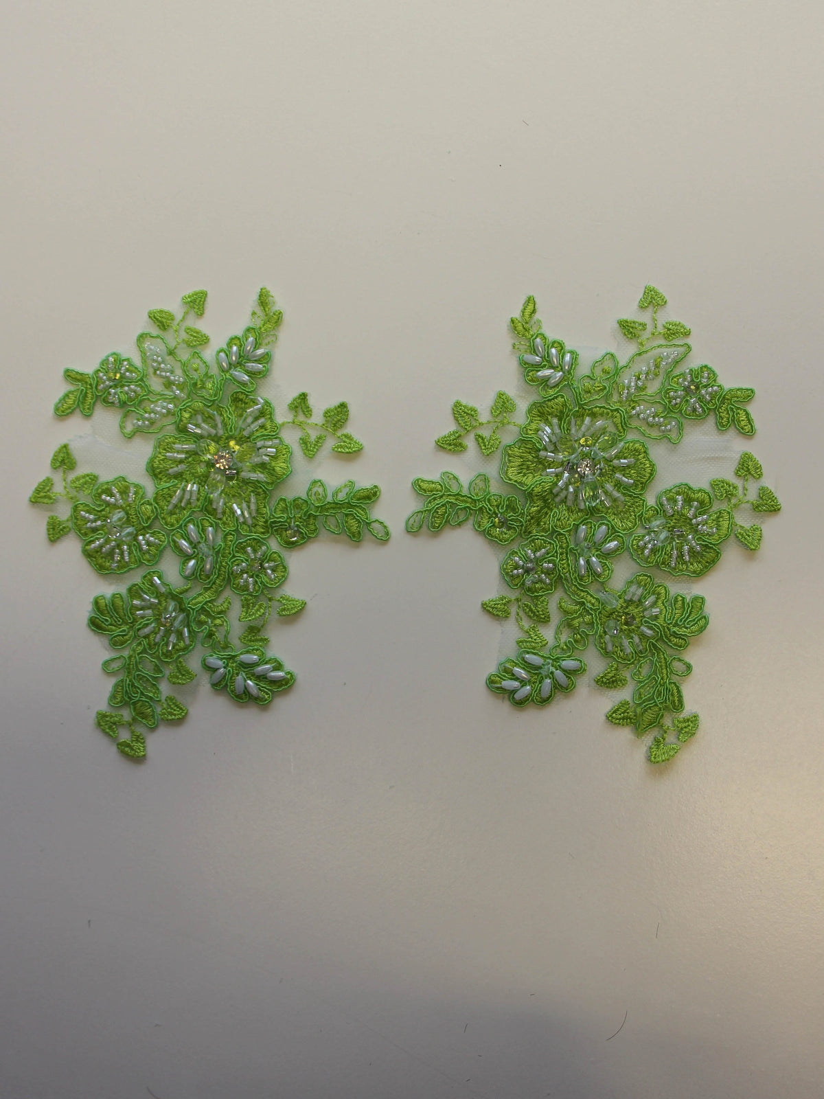 Appliques en dentelle vert en citron – Chelsea.