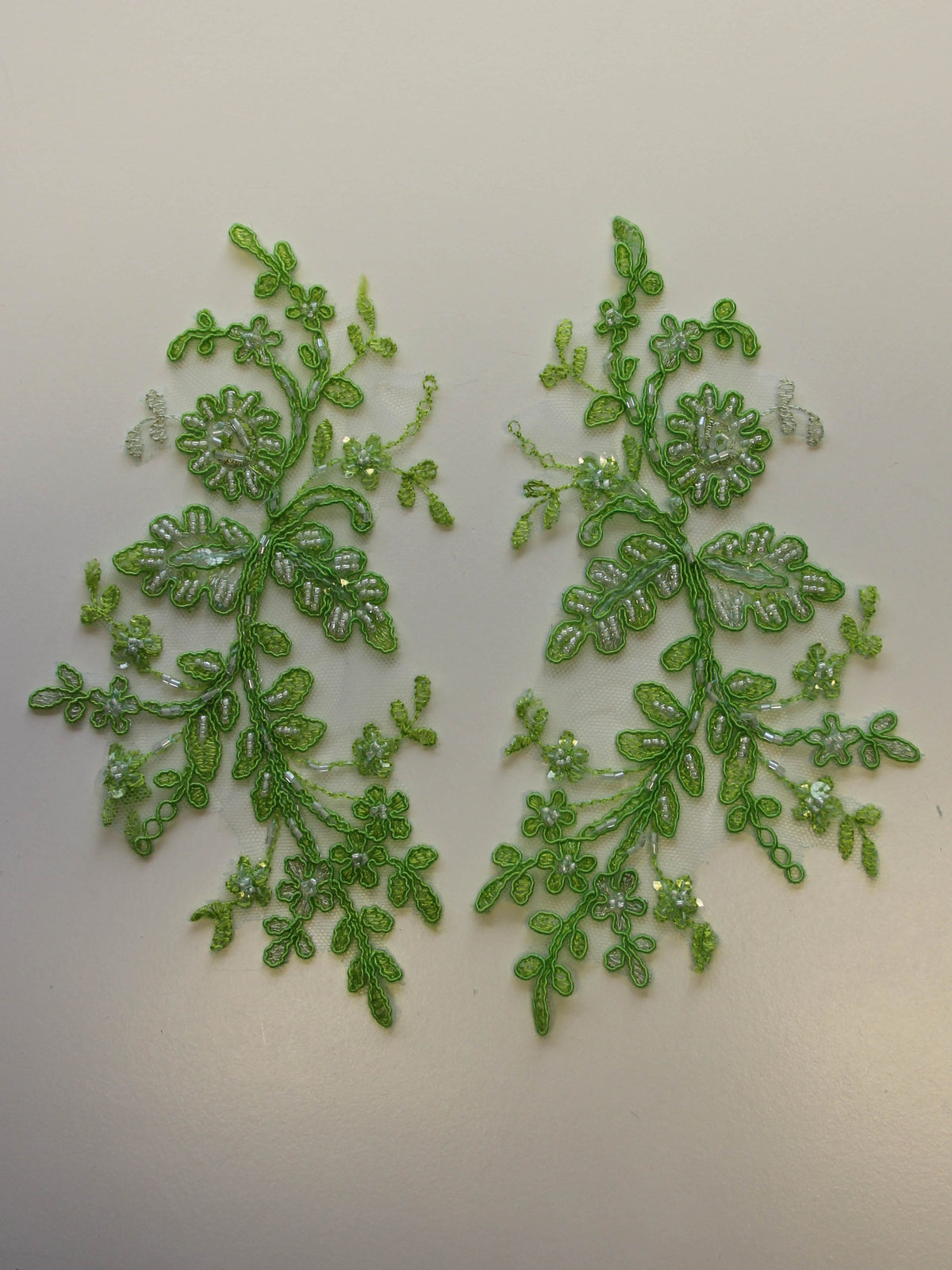 Appliques en dentelle vert citron – Jessica.