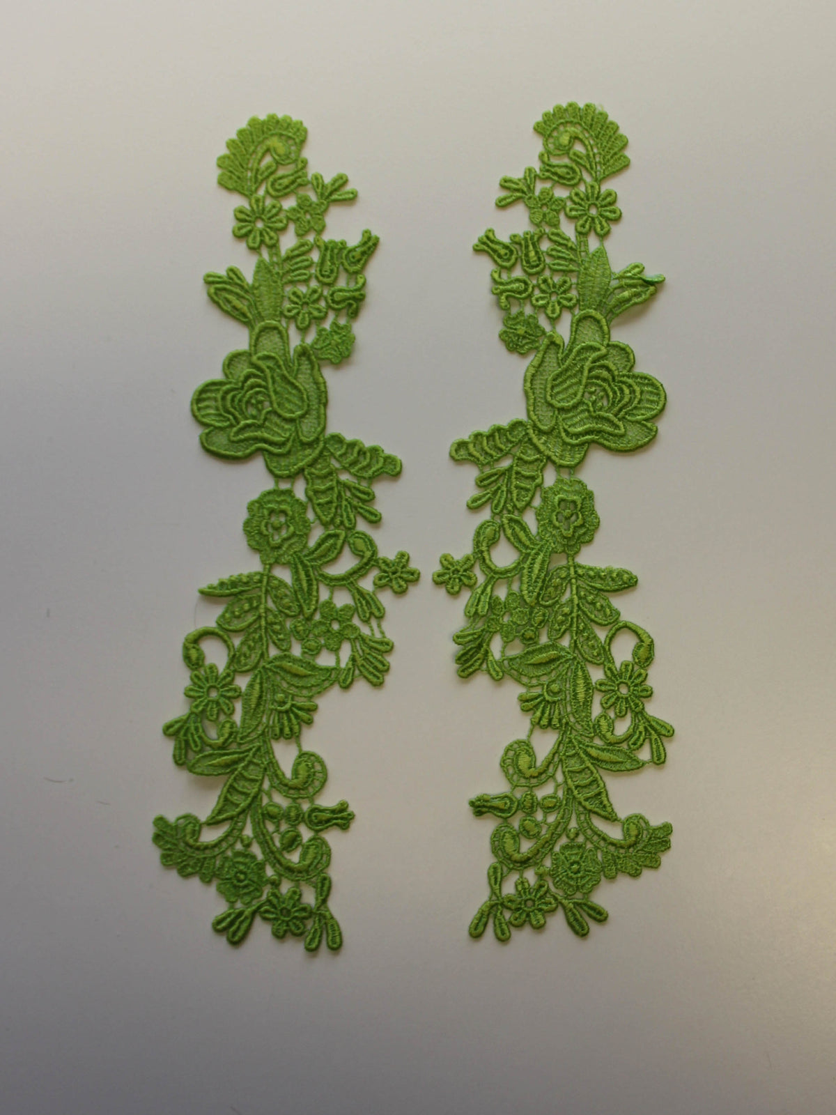 Appliques en dentelle vert citron - Nova.