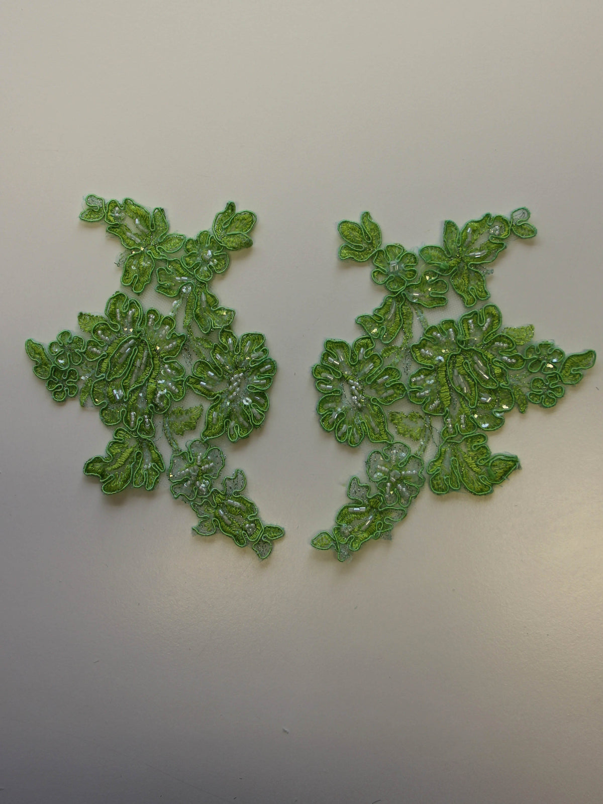 Appliques en dentelle vert citron - Victoria (Large).