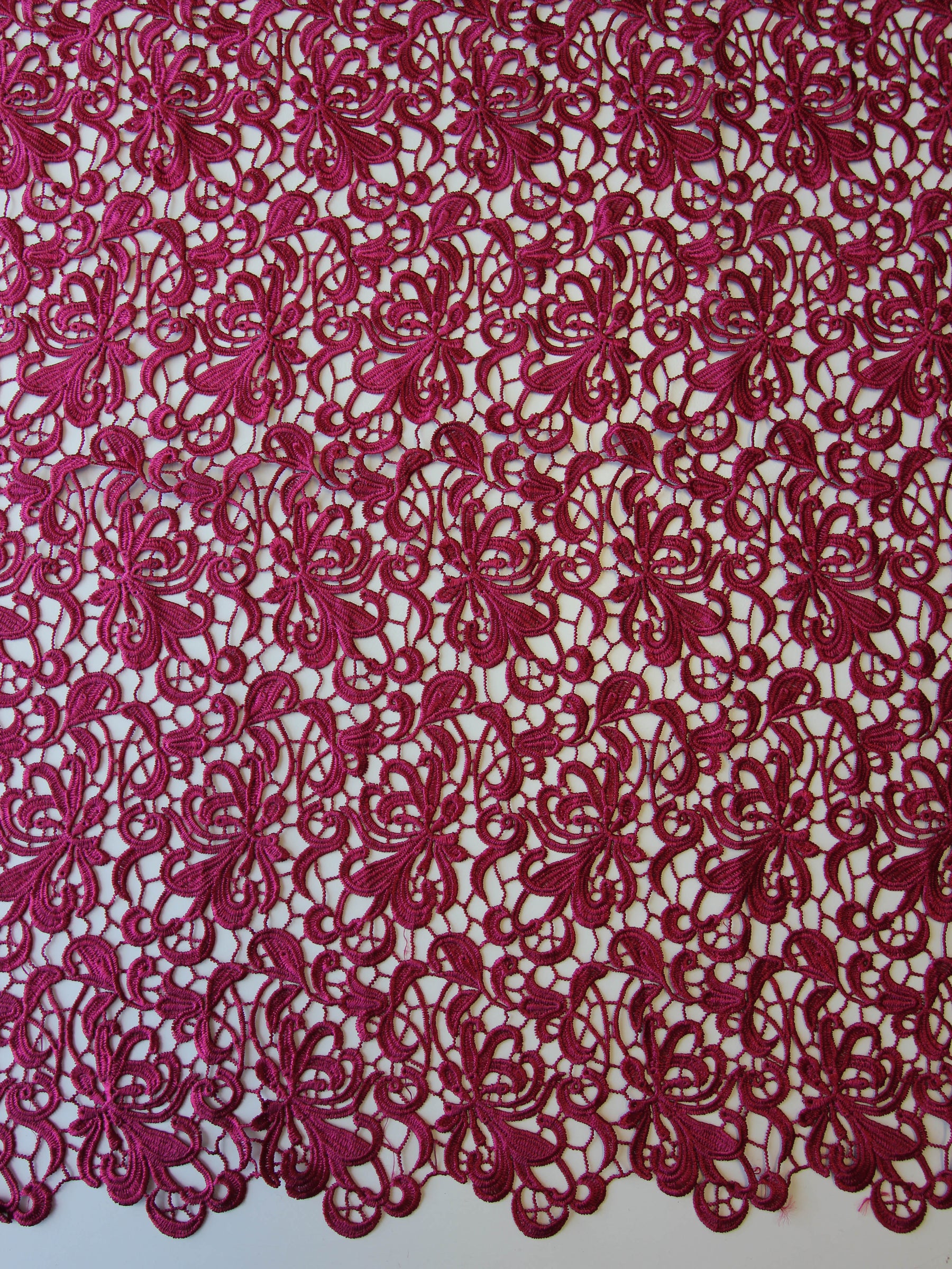 Dentelle Guipure Magenta - Reese