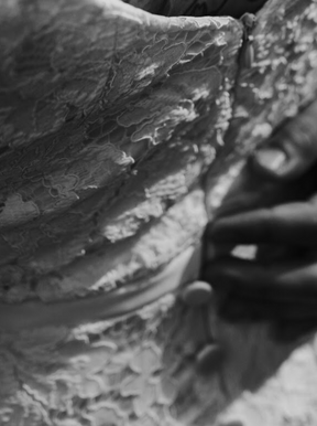 Dentelle Raschel à cordon ivoire - Maggie