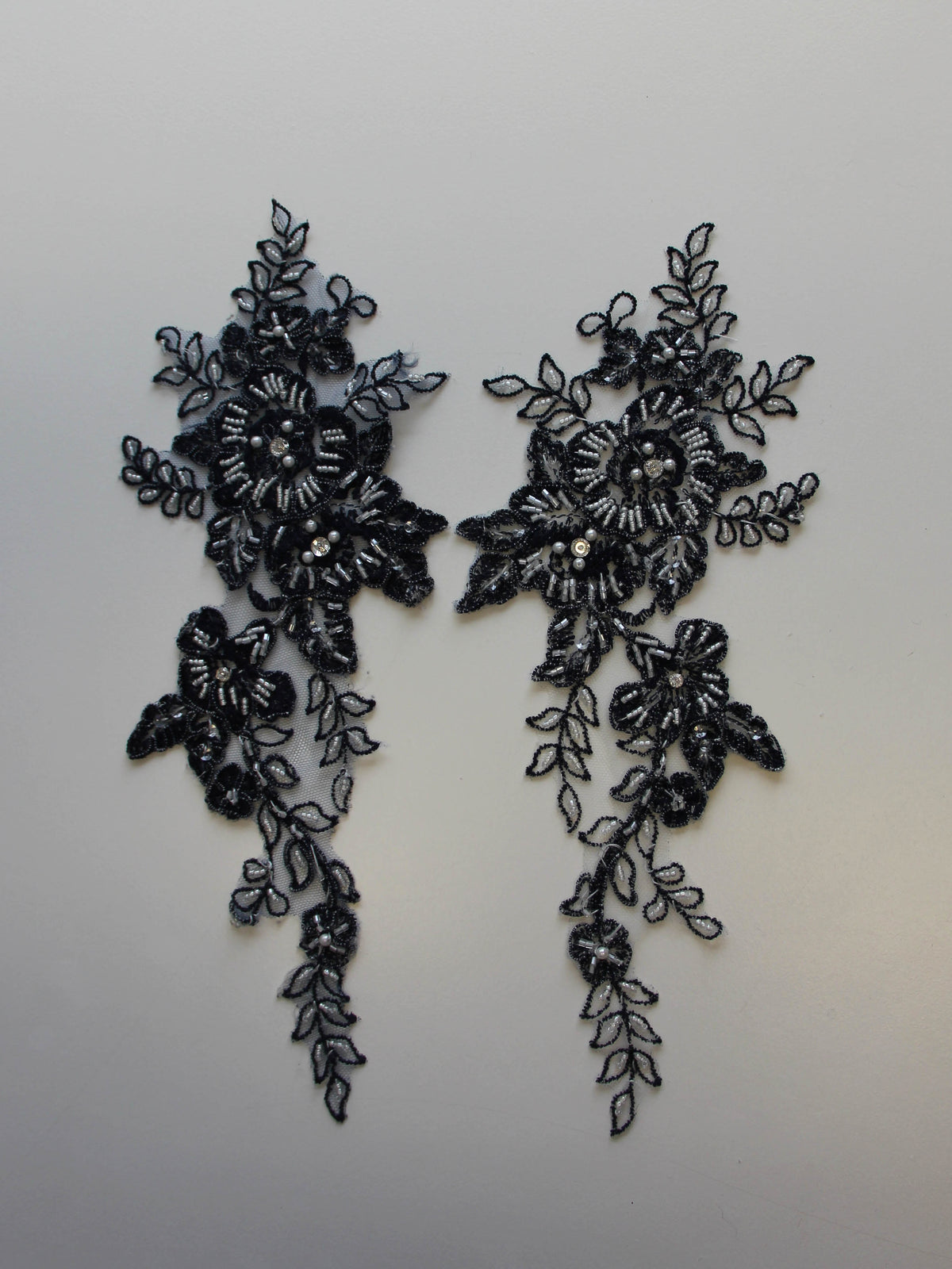 Appliques en dentelle bleu marine – Poppy.