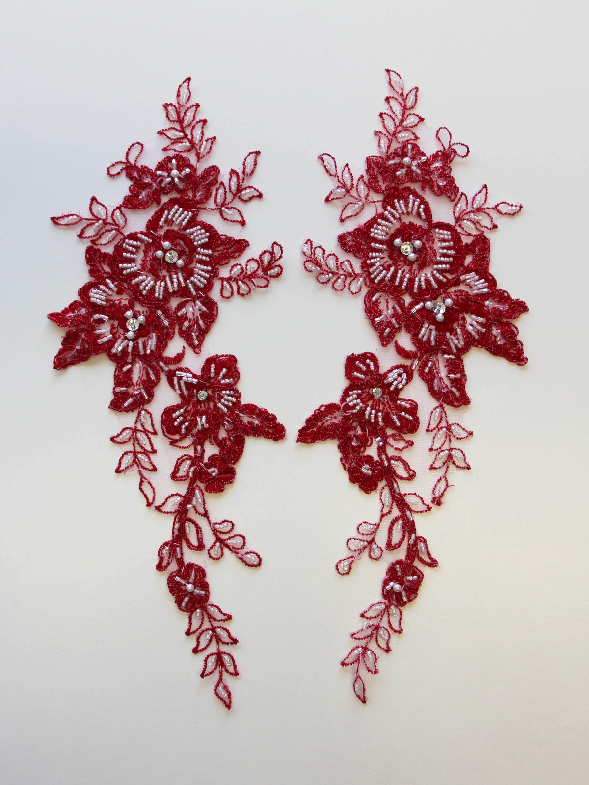 Appliques en dentelle rouge – Poppy.