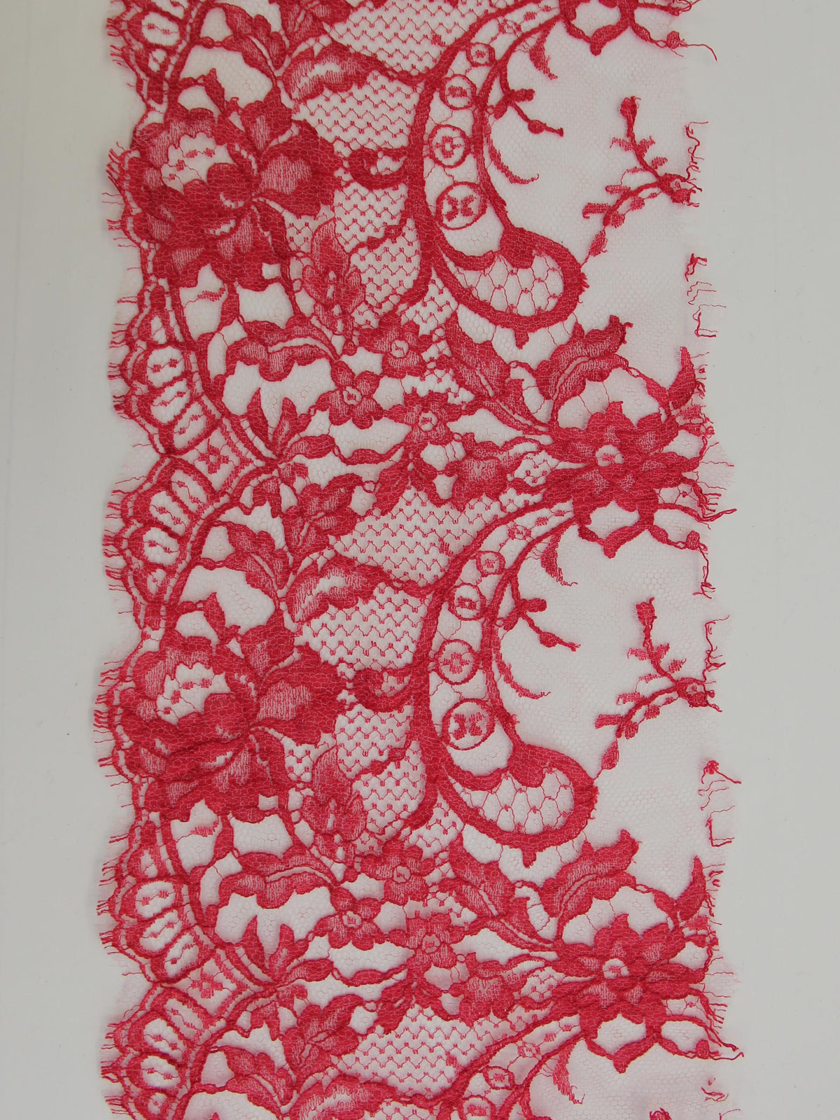 Bordure en dentelle rouge - Kate.