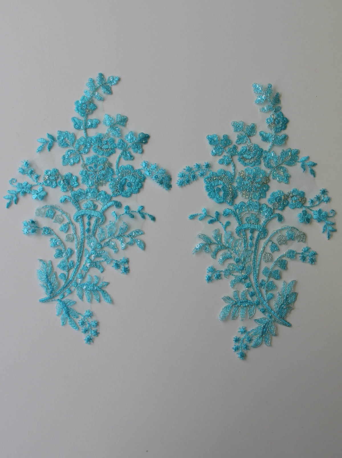 Appliques en dentelle turquoise - Justine.