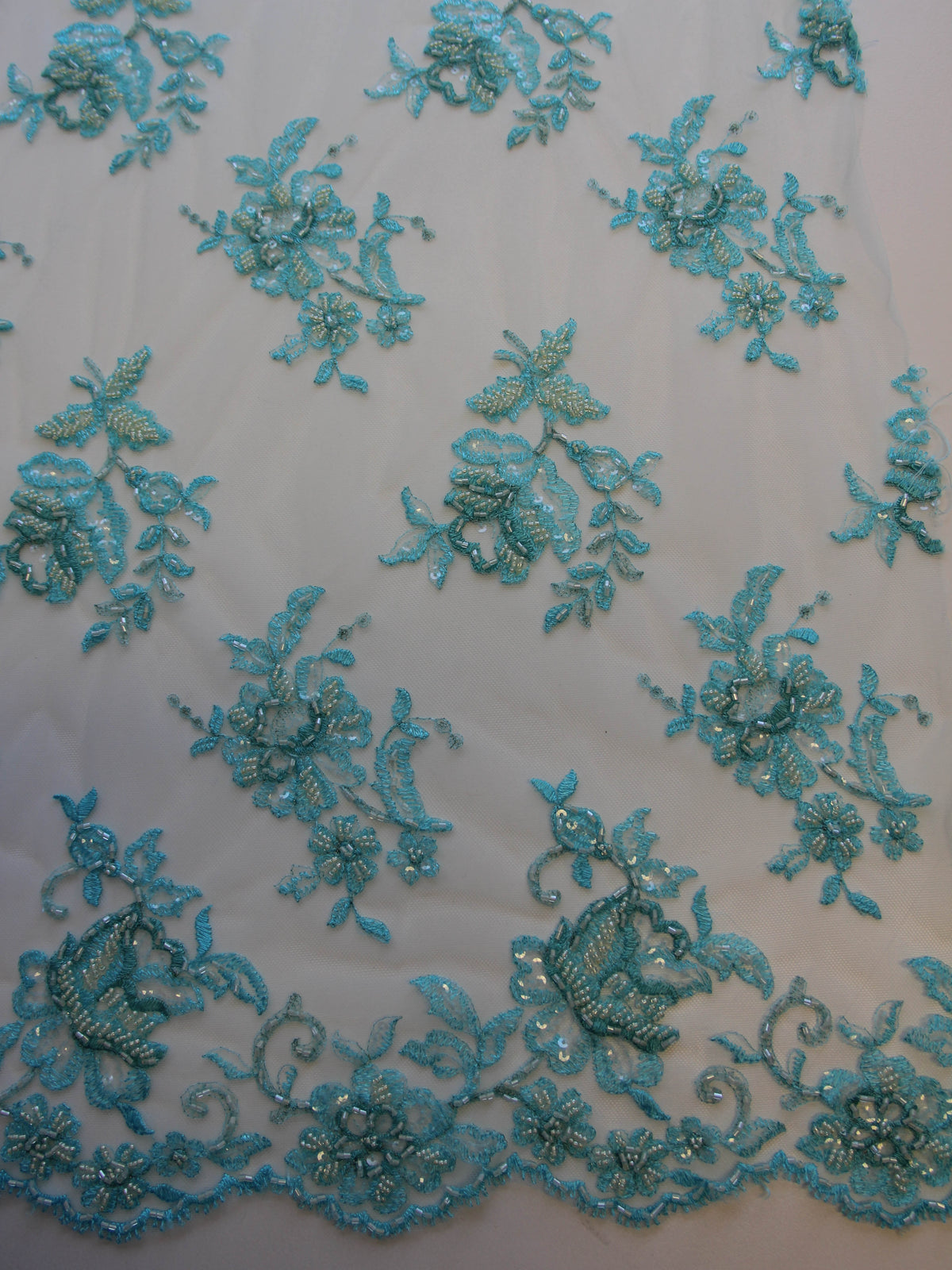 Dentelle Turquoise - Chloé.