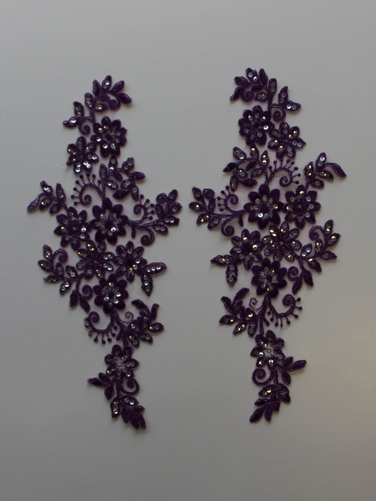 Appliques en dentelle violette - Erica.