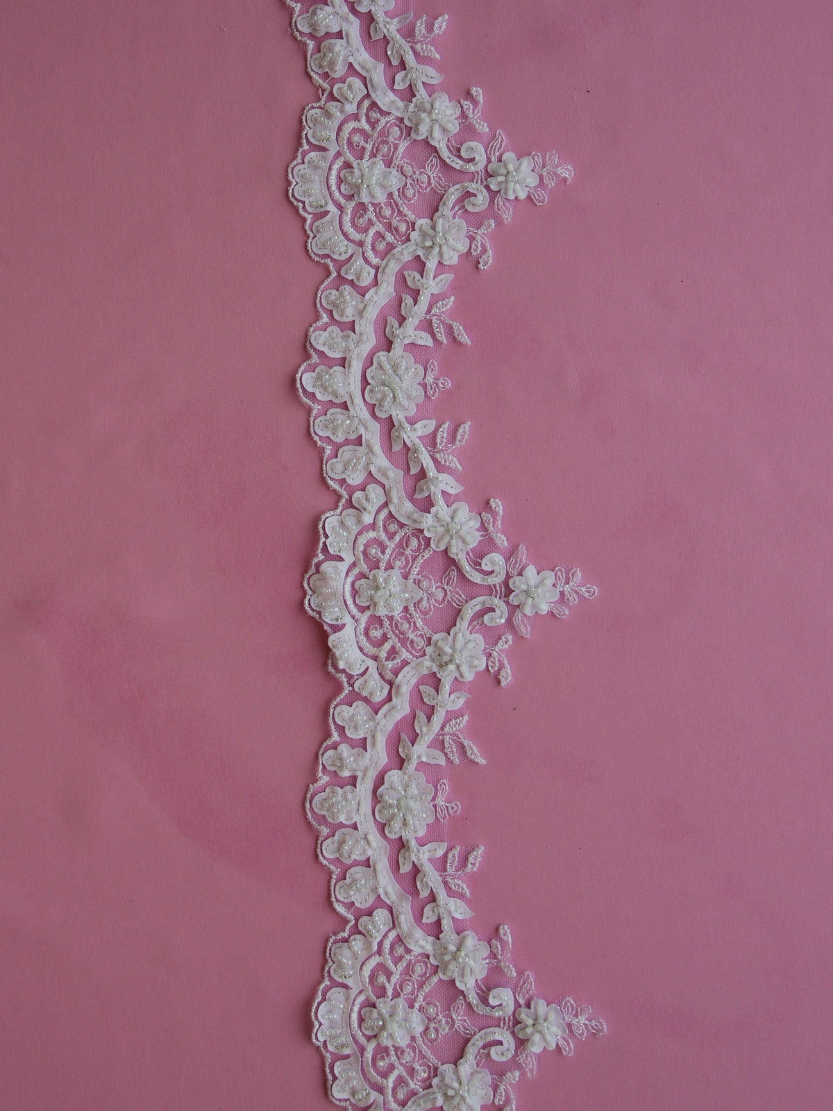 Bordure en dentelle blanche cordée - Olivia